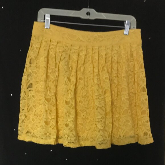 Cute Forever 21  Bright Yellow Lined Lace Skirt Zipper closure  sz L - Picture 1 of 8